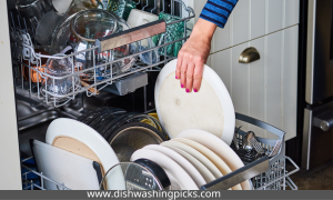 How to Load Bowls in a Dishwasher